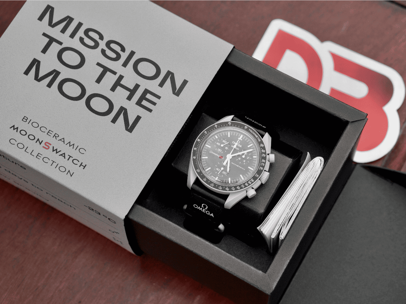 Swatch x Omega Bioceramic Moonswatch Mission to the Moon - Image 3